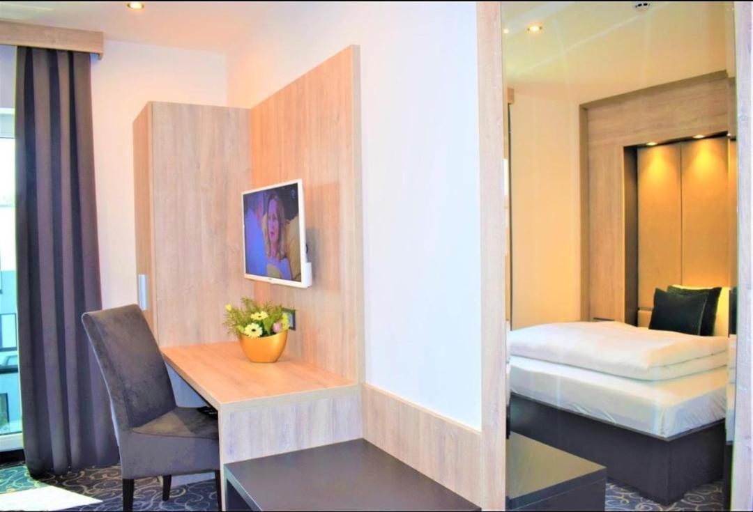 Hotel Business Bay Das Ehemalige Staycation Hotel 辛德尔芬根 外观 照片