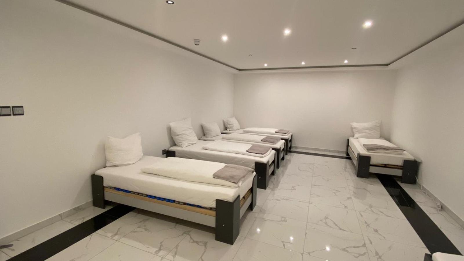 Hotel Business Bay Das Ehemalige Staycation Hotel 辛德尔芬根 外观 照片