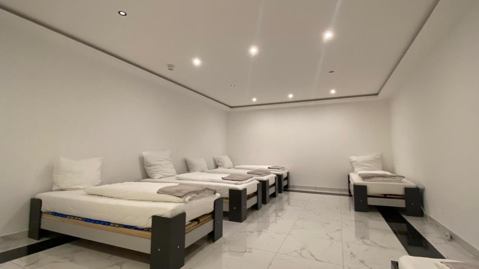 Hotel Business Bay Das Ehemalige Staycation Hotel 辛德尔芬根 外观 照片