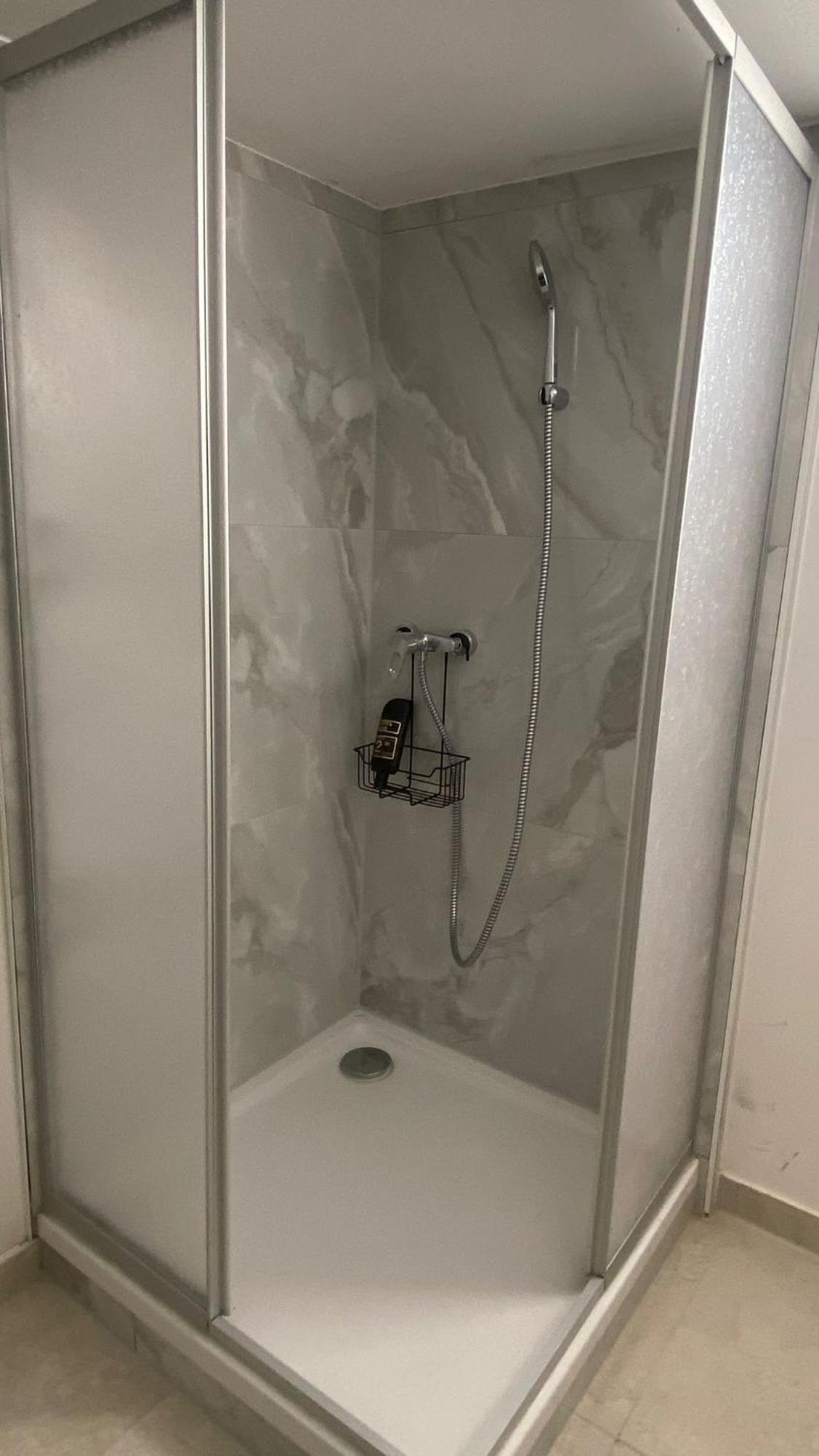Hotel Business Bay Das Ehemalige Staycation Hotel 辛德尔芬根 外观 照片